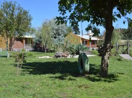 Complejo Dulcería El Cazador y cabañas, hotel v destinaci Tandil