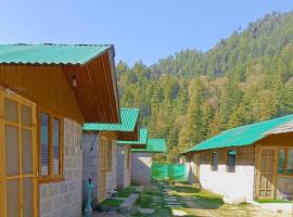 Hiideout Cottages, hotel v destinaci Barot 