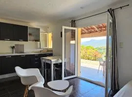 Studio Dolce & Vita B2 avec piscine et terrasse