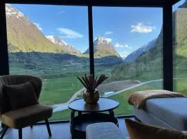 Panoramahytte med utsikt mot Eggenipa