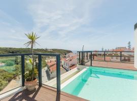 Charming Two-Bedroom Apartment in Zambujeira do Mar by Golden Zenith, hotel i Zambujeira do Mar