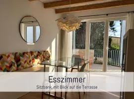 Style Stiege - kleines Haus mit sonniger Terrasse und Home Office - Perfekt für Workation