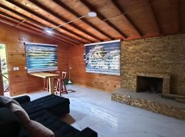 Nido y Mirador El Condor Sierra Nevada Guican y El Cocuy，G&uuml;ic&aacute;n的木屋