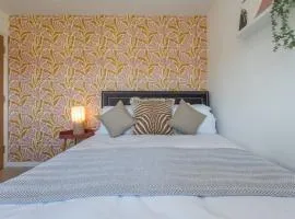 30 Cozy and stylish private Studio Apartment