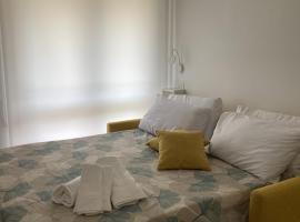 Case Vacanze 24, hotel v destinaci Somma Lombardo