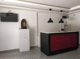 Hotel O Kailath Safe Stay Tourist Home, hotel v destinaci Thekkady
