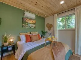 The Mountains are Calling - Private, Guesthouse Retreat near Yosemite