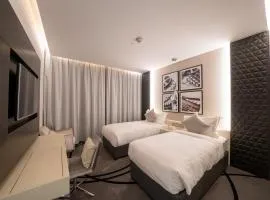 DAMAC Super Luxury Two Bedroom Apartment Olaya