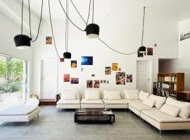 Luxury 160 m2 Penthouse with Green Terrace