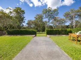 Stargaze&Soak Private Retreat Park-front Mins to Logan Hospital
