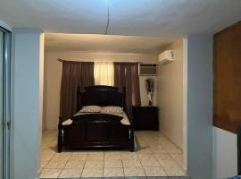 Roches Guest House, ξενοδοχείο σε Piedra Aguzada