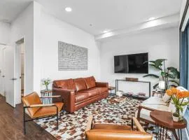 Chic Condo for 8 in Desirable Gulch Neighborhood