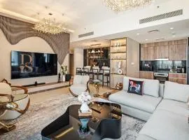 Skyline Vista 3-Bedroom Haven with Lagoon Retreat