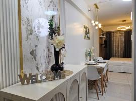 Hotel - Style Studio with balcony Davao City, hotel with pools in Davao City