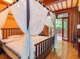 Alley Mountain View Garden Hotel