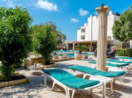 King's Hotel, hotel in Paphos City