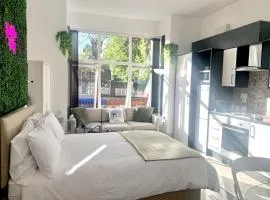 Studio Apartment in Moseley - Apt 2