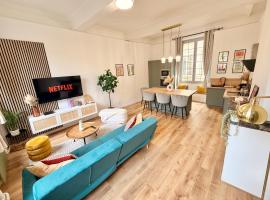 Luxueux appartement cosy, hypercentre Castres, hotel en Castres