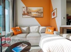 1BR With Burj Khalifa View and Accomodates 4 People