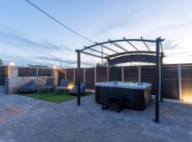 MD Residence with private jacuzzi near the beach