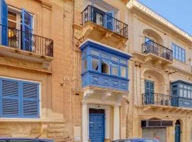 Sliema Townhouse with Rooftop Terrace