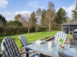 3 Bedroom Awesome Home In Gørlev, hotell i Gørlev