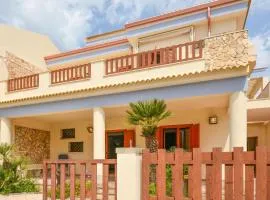 Amazing Home In Scoglitti