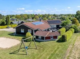 Cozy Home In Hejls With Sauna