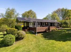 3 Bedroom Nice Home In Farsø