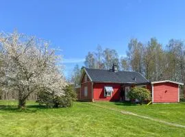Beautiful Home In Gullringen