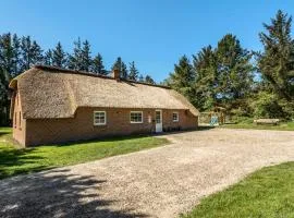 Nice Home In Ulfborg With Sauna