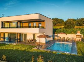 Cozy Home In Kastelir With Sauna, hôtel à Kaštelir