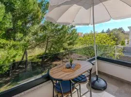 Stunning Apartment In Vir With Wifi