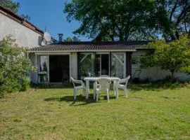La Cabane de Manolo, near forest, 2-4 people