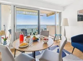 -Ocean- Studio renove avec parking et vue mer