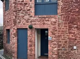 Seaside Cottage Escape in Paignton - Sleeps 4