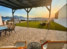 Sea, Sunset & Garden View Parasporos Houses, Milos