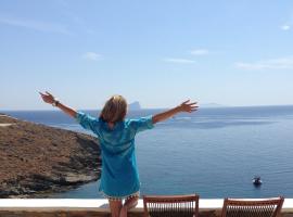 Iliada Suites Simousi Kythnos, hotel a Kithnos