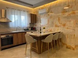 CARISSA SUITES a