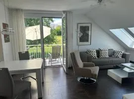 2-Zimmer-Ferienwohnung mit 2 Balkons - Golf, Bike & Wellness im Markgräflerland!
