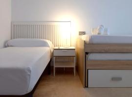 Apartamentos Villa Azul, kh&aacute;ch sạn c&oacute; chỗ đậu xe ở San Jos&eacute;