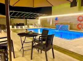 Rosmohr Vintage Hotel & Suites, hotel v Uyu