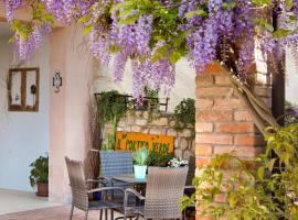IL PORTICO VERDE, hotel v destinaci Crespano del Grappa