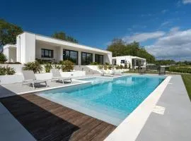 Villa Serenity - Between golf and the sea