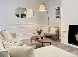 Modern Apartment Near Newport City Centre!