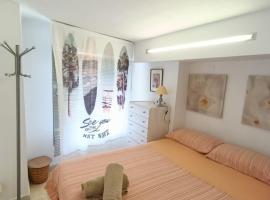 Dúplex en planta baja a pie de playa, ξενοδοχείο σε Cullera