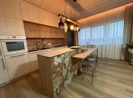 Jora dideli ,patogūs apartamentai