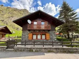Chalet Caldo & Accogliente a Cheggio "Obrigado House"