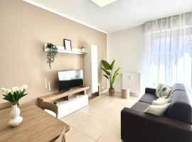 Casa Vittoria - tra Lago Maggiore e centro città、ルイーノのホテル