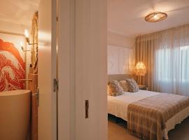 Secret Oasis Ibiza-Only Adults, hotel com banheiras de hidromassagem em San Antonio Bay